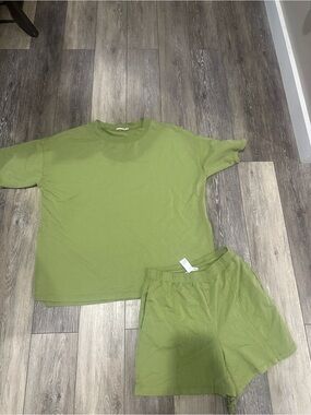 Women's Olive Green Lounge Tee & Shorts Set
